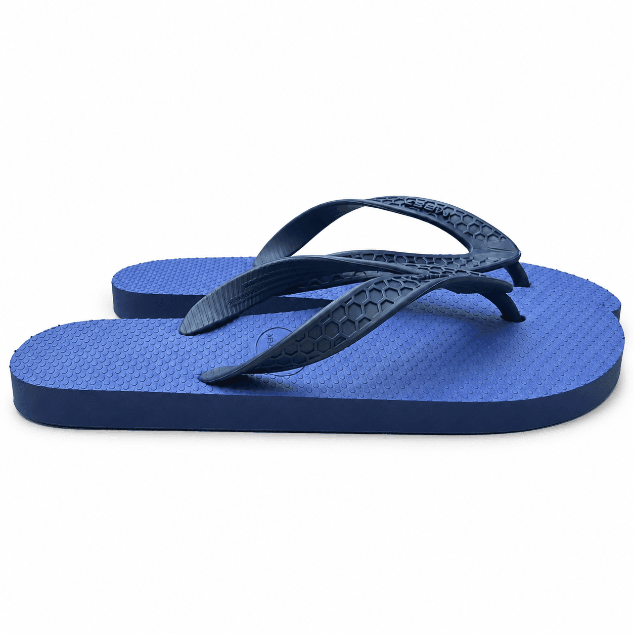 Contenido: un par de sandalias de hombre en el color y talle elegidos.