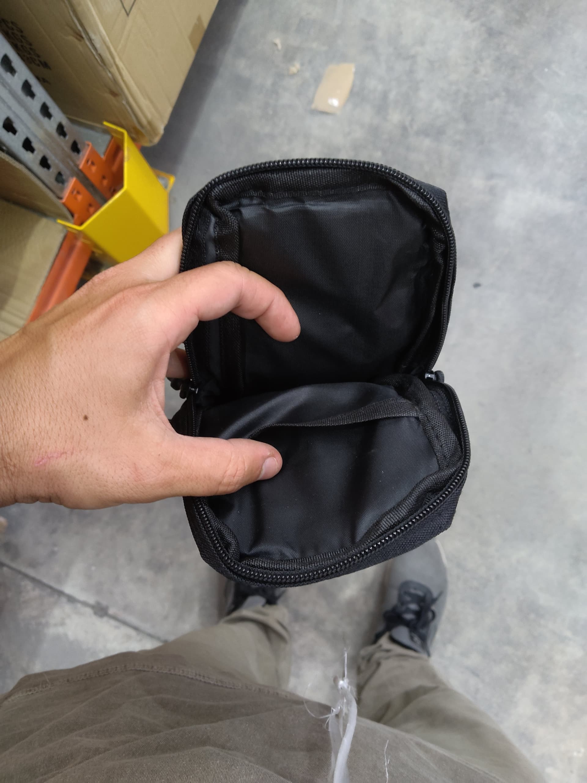 Morral MODS-772 negro: foto real del interior abierto |BOLSOMORR772G|
